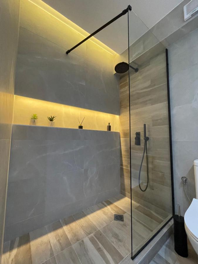 Jacuzzi Suite Ladadika Thessaloníki Exteriör bild